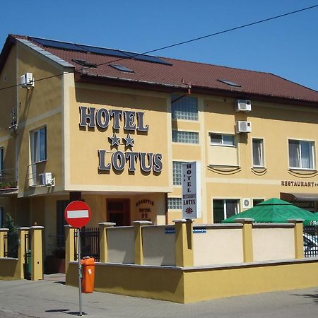 Hotel Lotus Arad Exteriér fotografie
