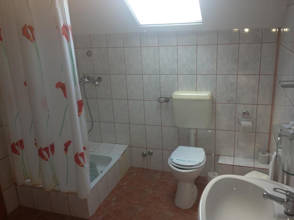 Hotel Lotus Arad Pokoj fotografie