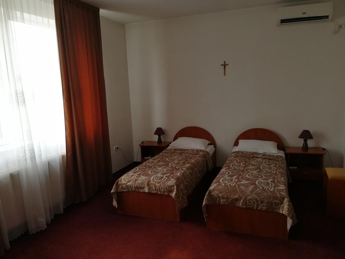 Hotel Lotus Arad Exteriér fotografie